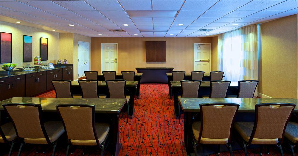 By Marriott Airport Hotel Phoenix